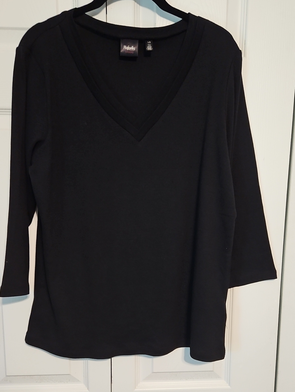 Rafaella Black V-Neck 3/4 Sleeve Women's Top